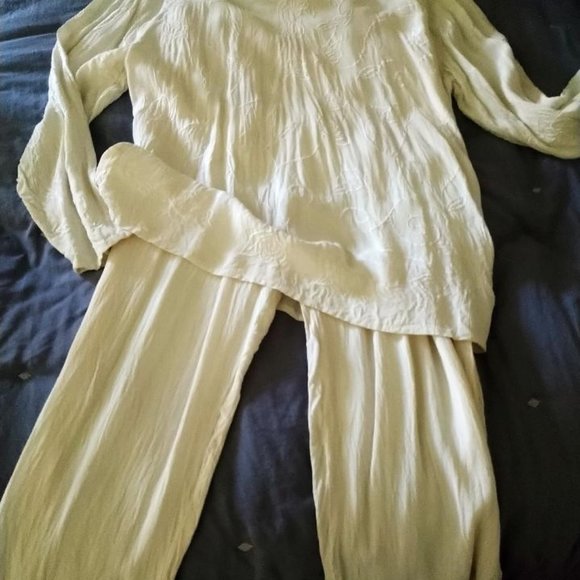 Breezy Summer Top and Pants - Picture 2 of 4